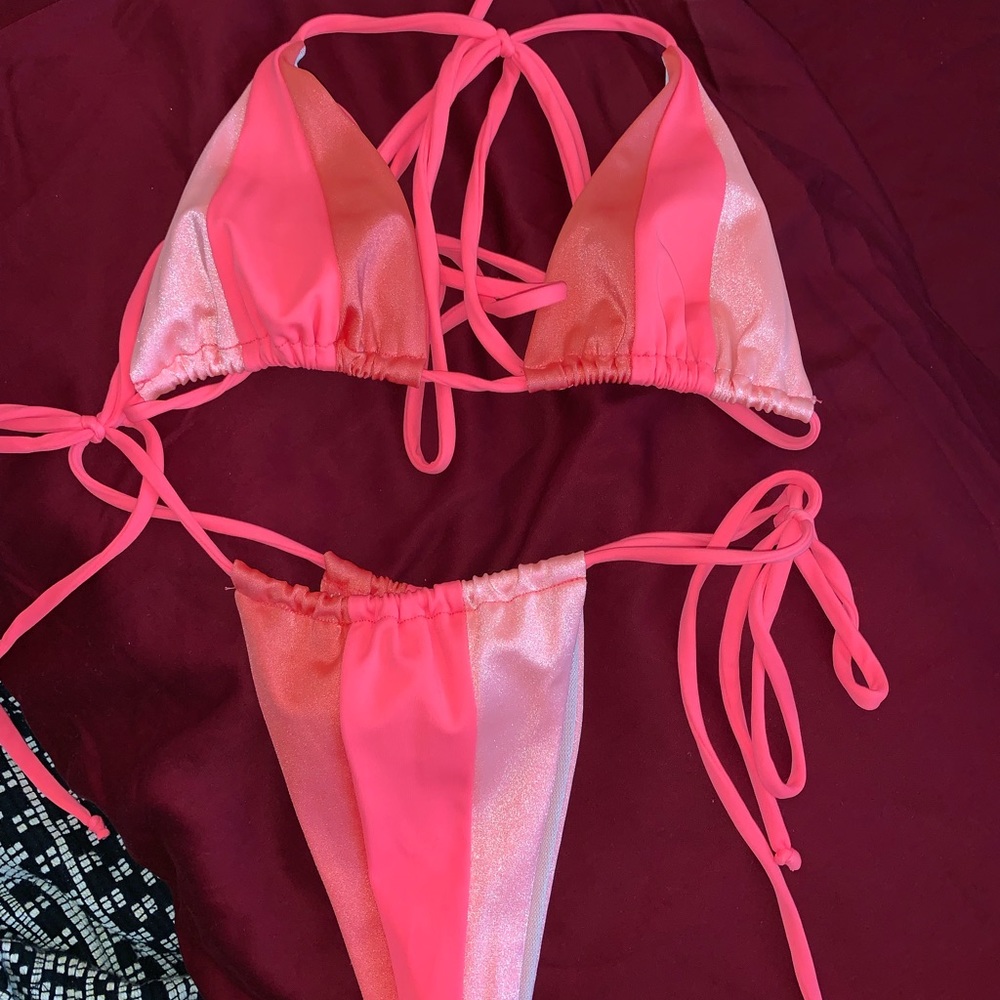 Andi Bagus Bikini